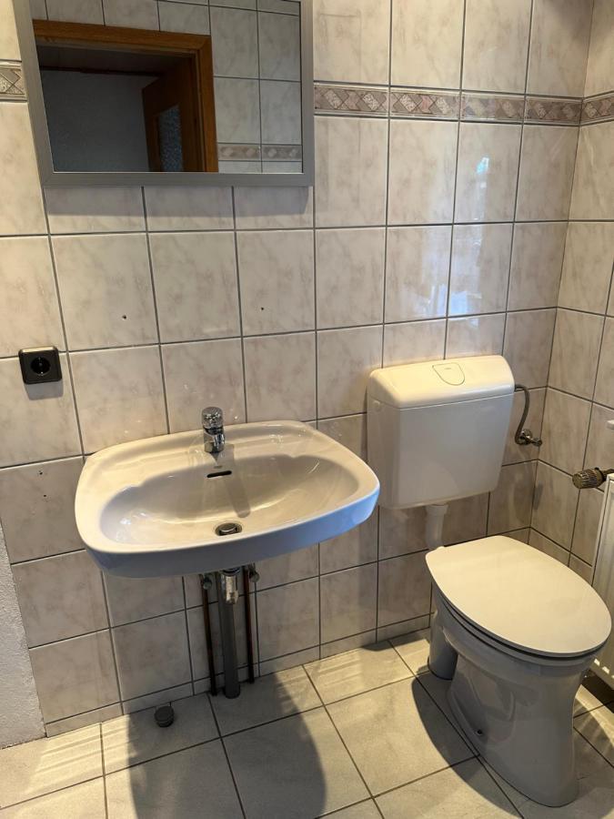 Pension „Haus 11“ Lauta Buitenkant foto