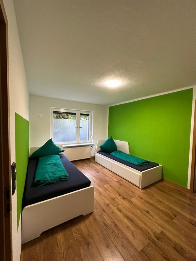 Pension „Haus 11“ Lauta Buitenkant foto