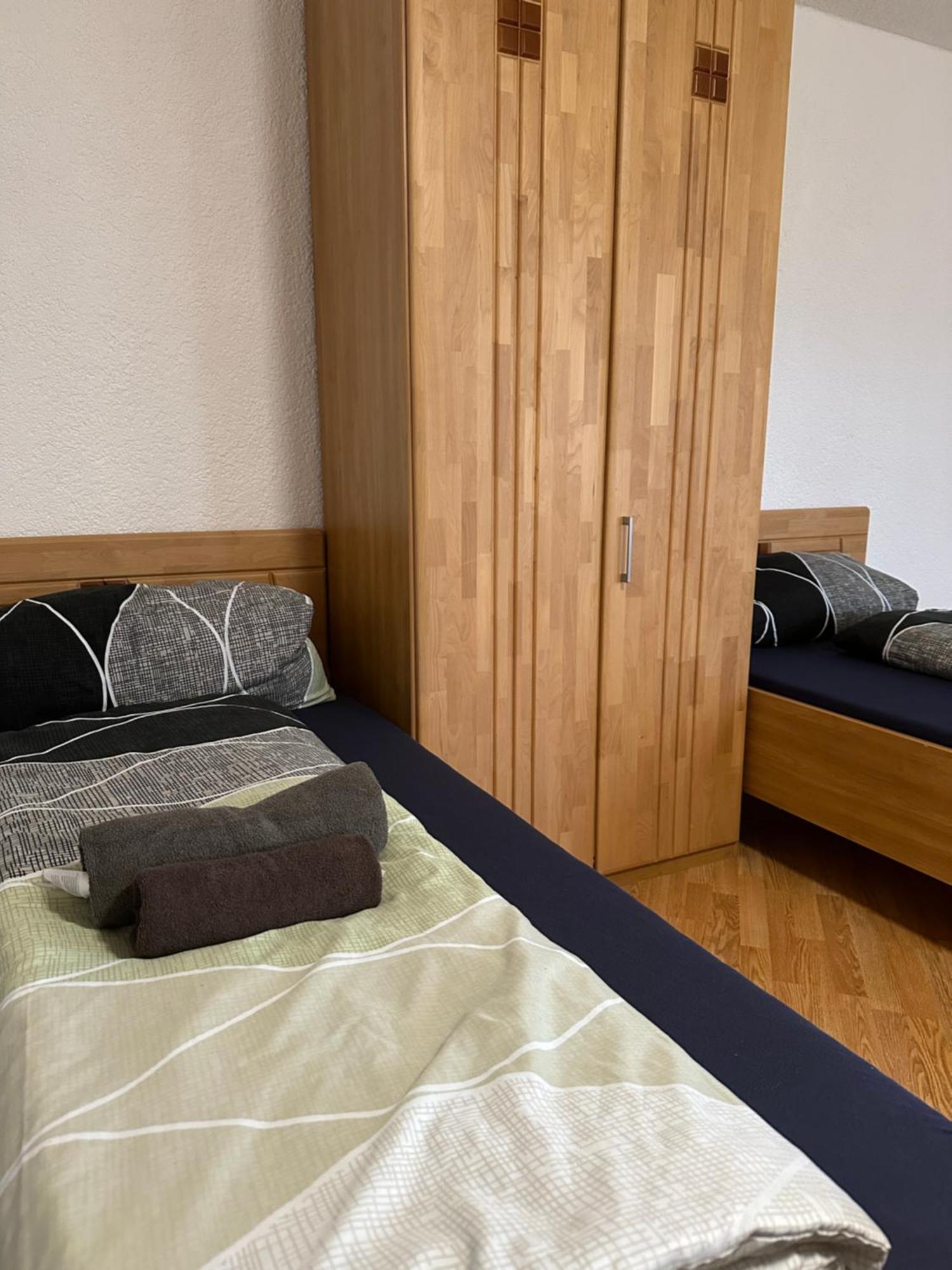 Pension „Haus 11“ Lauta Buitenkant foto
